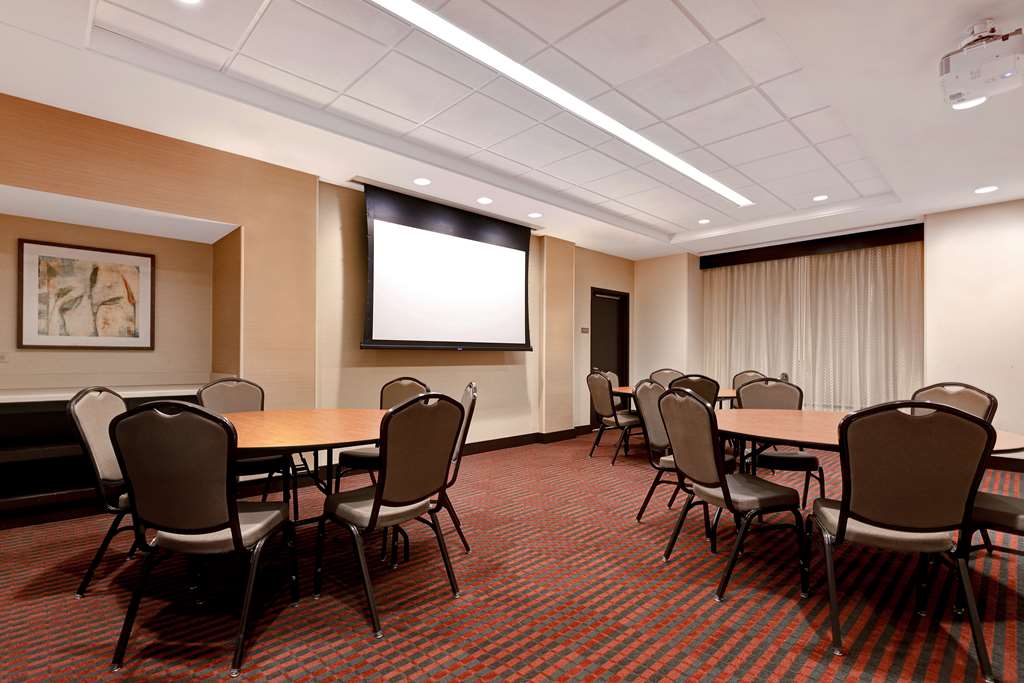 Hyatt Place Bloomington Normal - photo 17