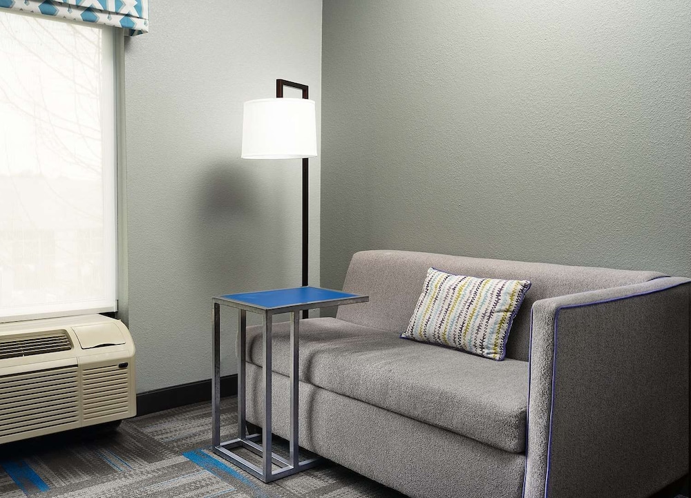 Hampton Inn Covington - photo 14