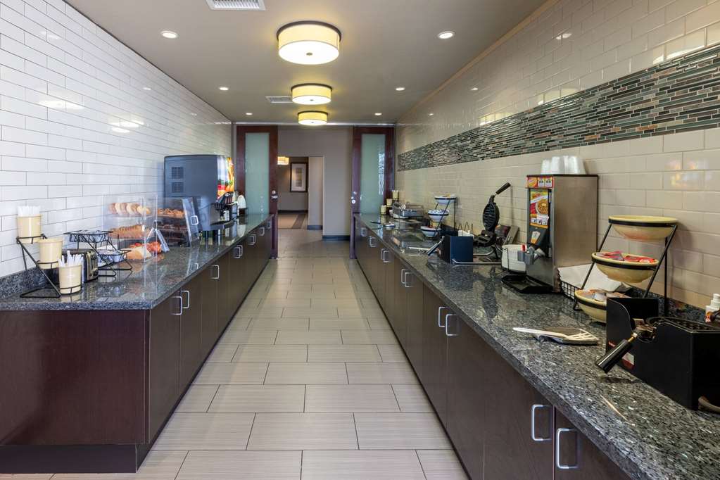 La Quinta Inn & Suites by Wyndham Durant - photo 5