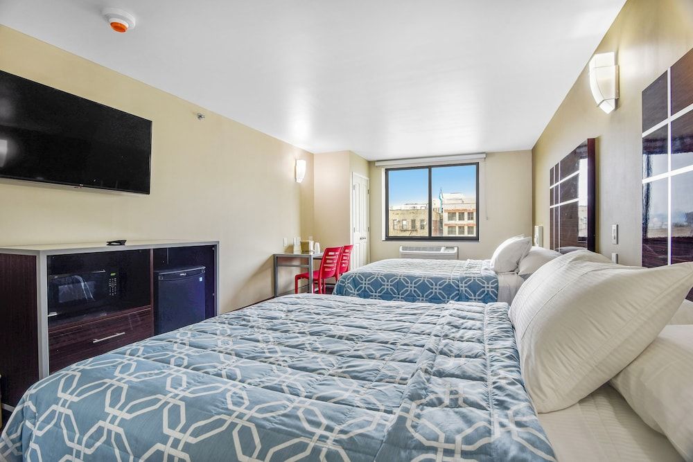 Brooklyn Broadway Hotel - photo 15
