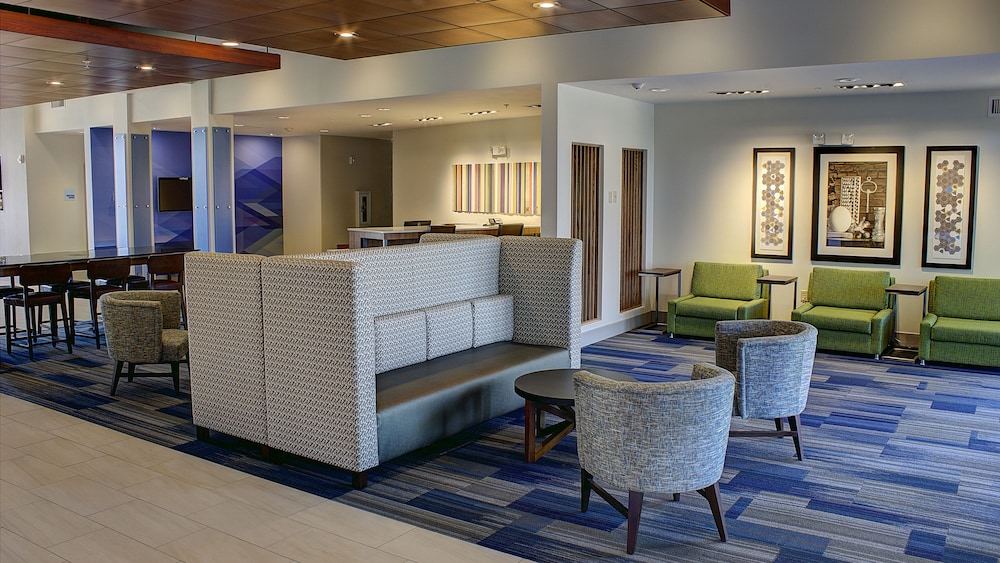 Holiday Inn Express & Suites Spencer by IHG - photo 33