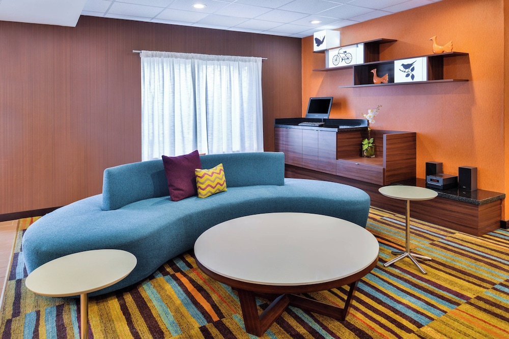 Fairfield Inn & Suites By Marriott Beaumont - photo 5