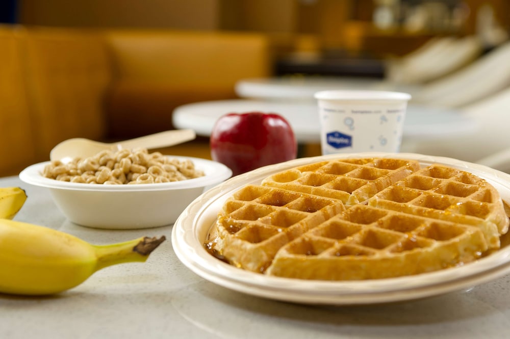 Hampton Inn & Suites Washington DC North Gaithersburg - photo 23