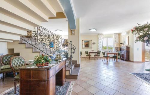 3 Bedroom Lovely Home In Agropoli Sa — 4-Star Luxury Hotel in Agropoli, Italy