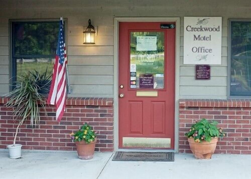 Creekwood Motel - photo 6