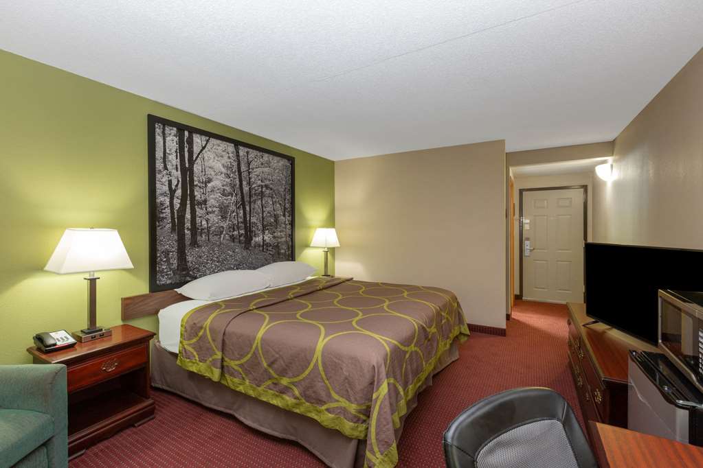Super 8 by Wyndham Eureka Springs - photo 10
