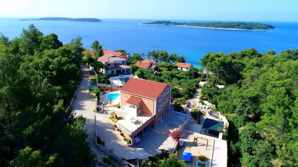 Villa Milina Nova — 4-Star Luxury Hotel in Vela Luka, Croatia