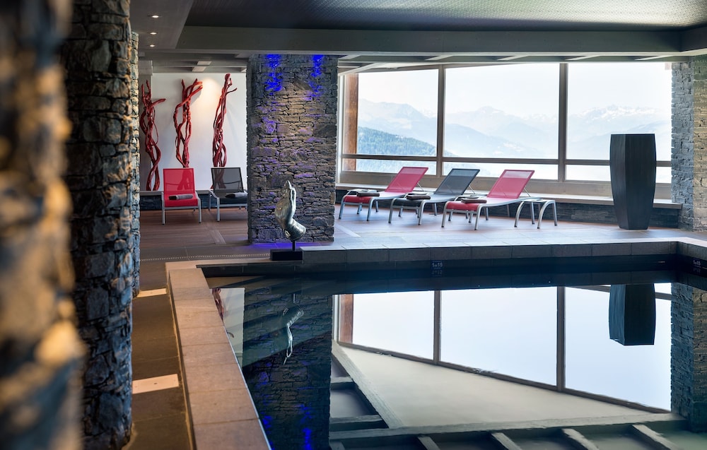 Résidence Le Lodge Hemera — 4-Star Luxury Hotel in Lyon, France