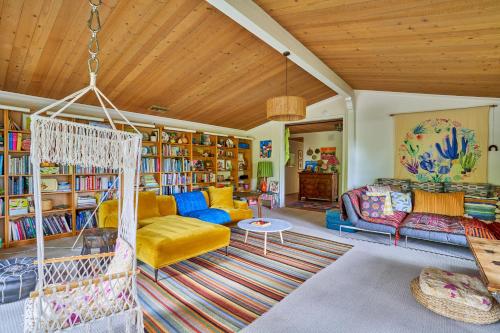 Ojai Vacation Home with Views on the East End — 4-Star Luxury Hotel in Ojai, United States