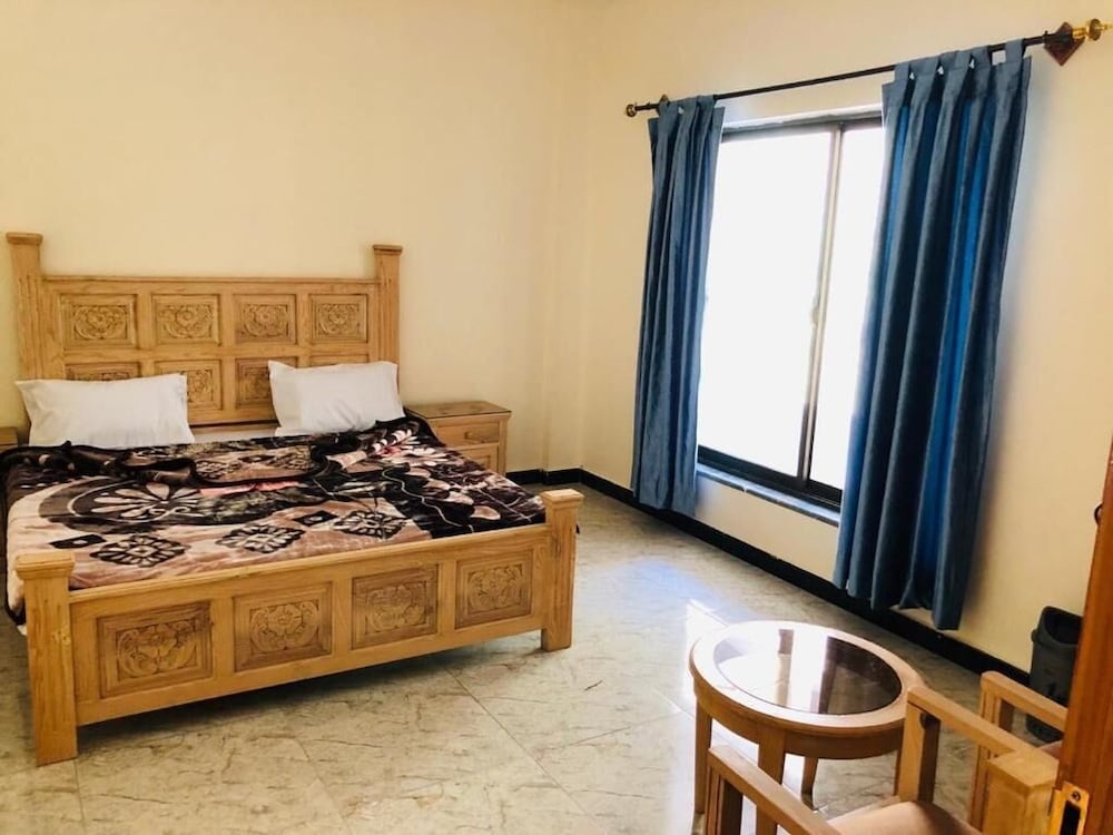 Grand Shafaat Hotel Nathiagali in Abbottabad, Pakistan