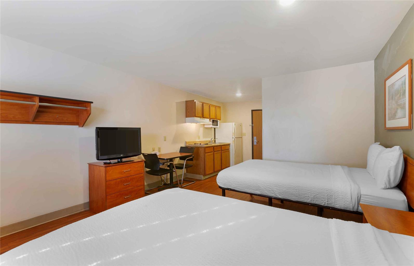 Extended Stay America Select Suites Phoenix West - photo 23
