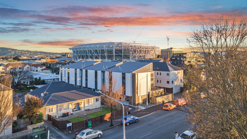 Modern 3 Bedroom Townhouse Only 10min walk to Stadium — 4-Star Luxury Hotel in Christchurch, New Zealand