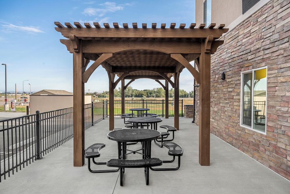 Heartland Inn and Suites - photo 31