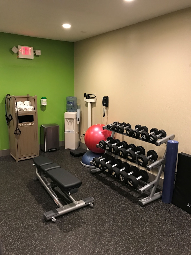 Holiday Inn Express Hotel & Suites St. Paul Woodbury by IHG - photo 65