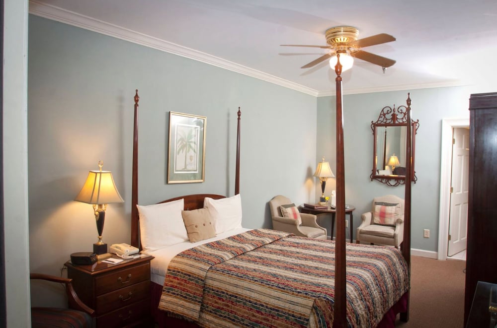 1842 Inn - photo 40