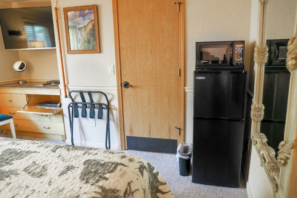 Yellowstone Gateway Inn - photo 35