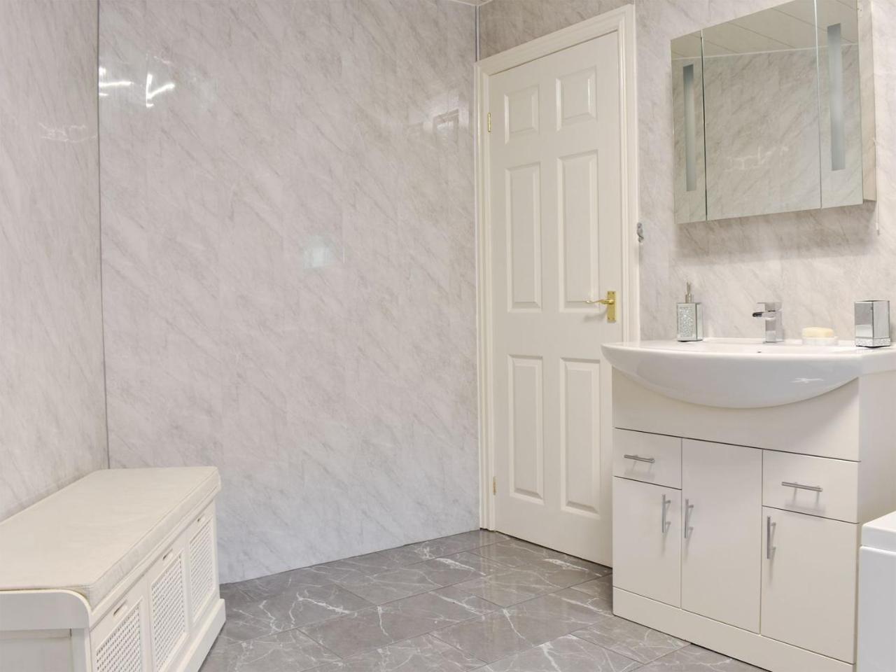 Riverside Cottage Uk32405 — 4-Star Luxury Hotel in Stanhope, United Kingdom