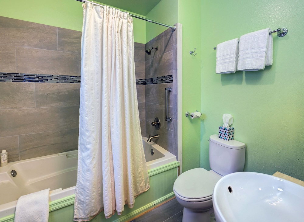 Carlisle Garden Suites - photo 51