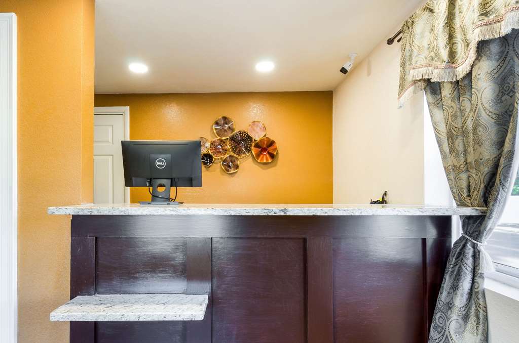 Rodeway Inn Middleboro Plymouth - photo 9
