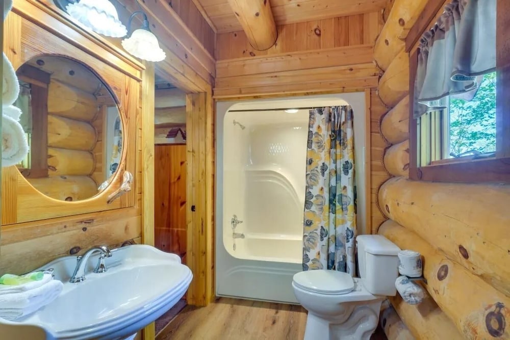 American Views 2 Bedroom Cabin by Heavenly Views Resort - photo 9