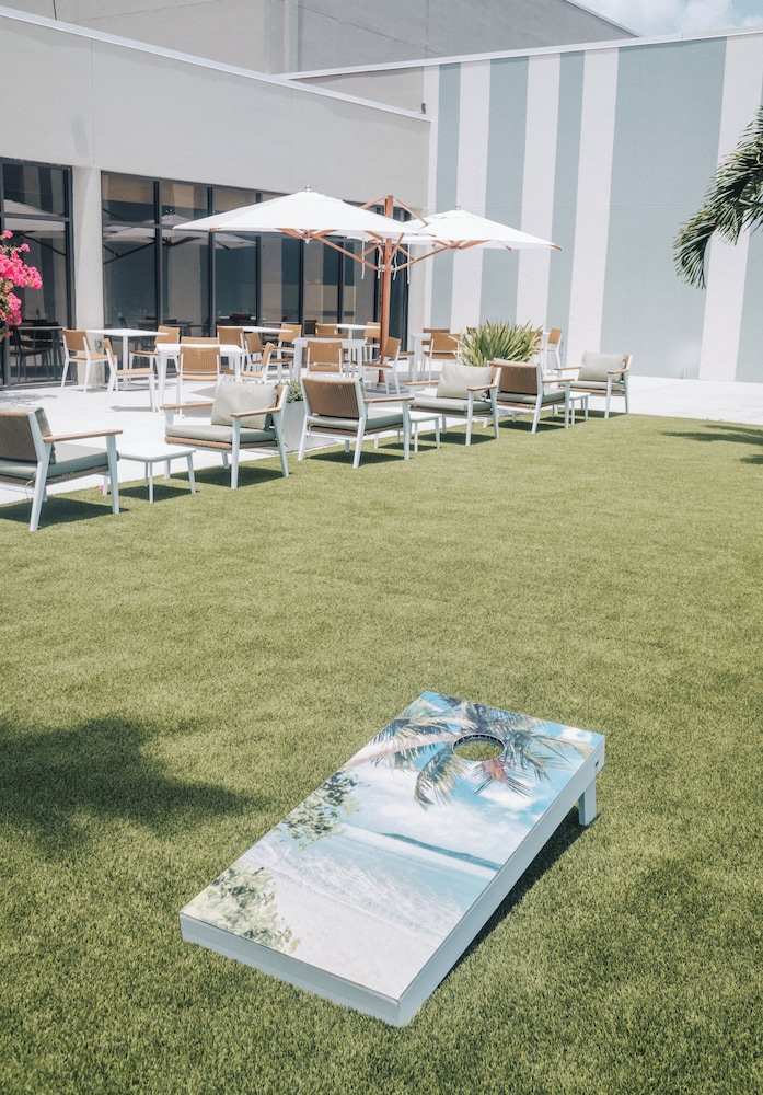 Hilton Palm Beach PBI - photo 216