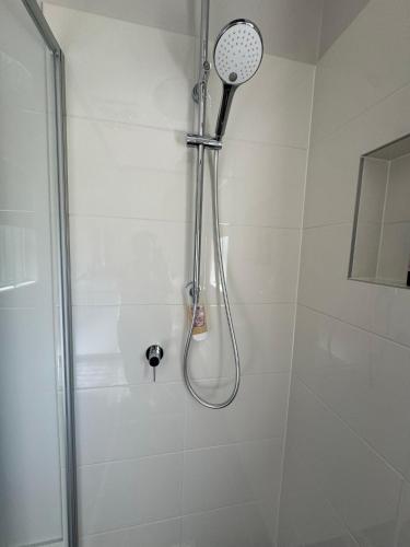 Camellia Cottage Pet Friendly Farm Stay — 4-Star Luxury Hotel in Picton, Australia