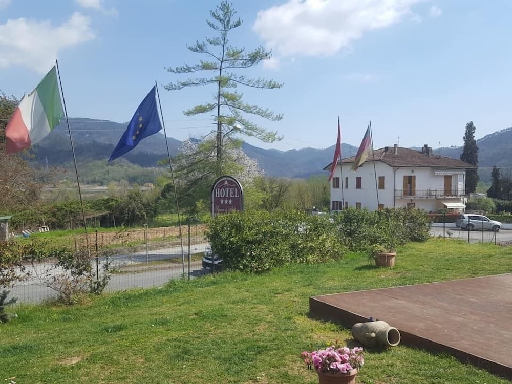 Hotel Sonno d'Autore — hotel in Borghetto Di Vara