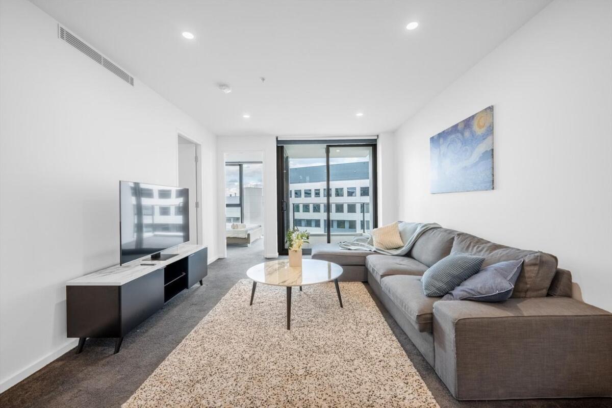 Modern 2BR Apartment in the Heart of the City Hosted by Canstay — 4-Star Luxury Hotel in Canberra, Australia