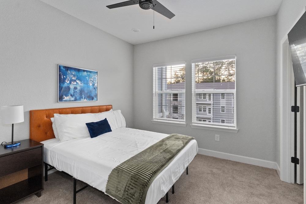 Landing Apartments Newberry — 4-Star Luxury Hotel in Newberry, United States