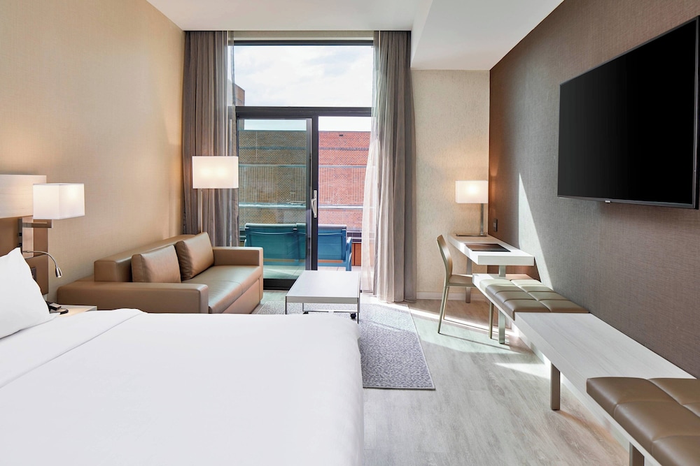 AC Hotel By Marriott Greenville - photo 12