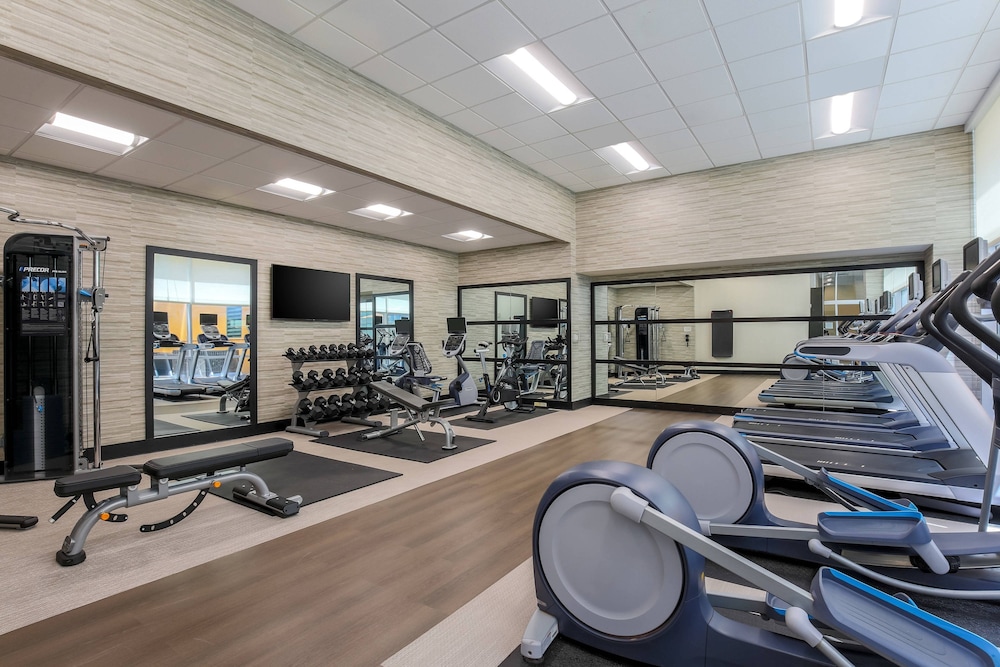 Courtyard by Marriott Pittsburgh Downtown - photo 19