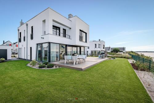 Villa Seemööv — 4-Star Luxury Hotel in Kappeln, Germany