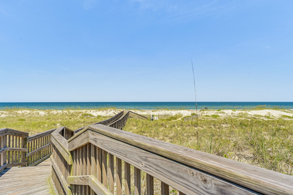 Townhome in Omni Amelia Resort: Beach Pool & Golf - photo 39