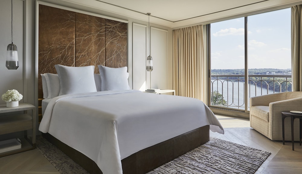 Four Seasons Hotel Austin - photo 27