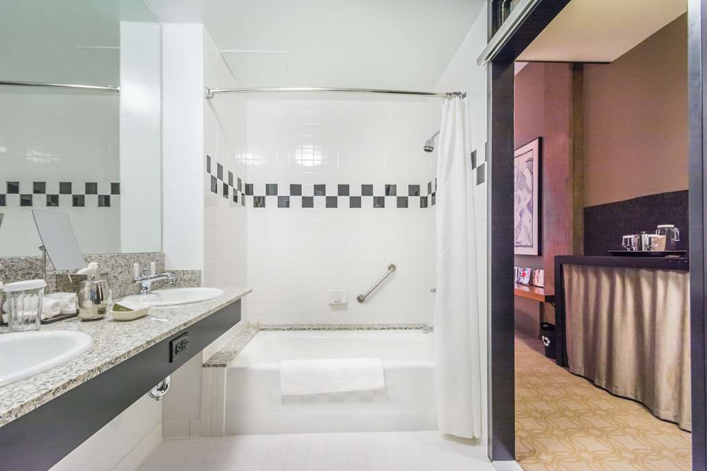 Proximity Hotel - photo 36