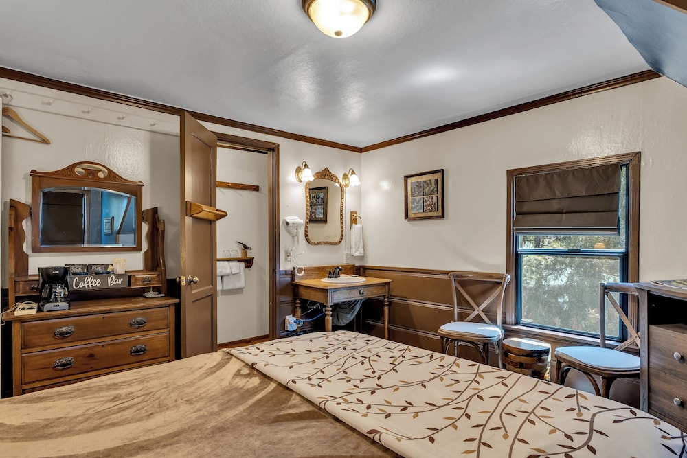 Idyllwild Inn - photo 71