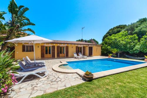Villa Cuxac De Na Joana — 4-Star Luxury Hotel in Pollenca, Spain