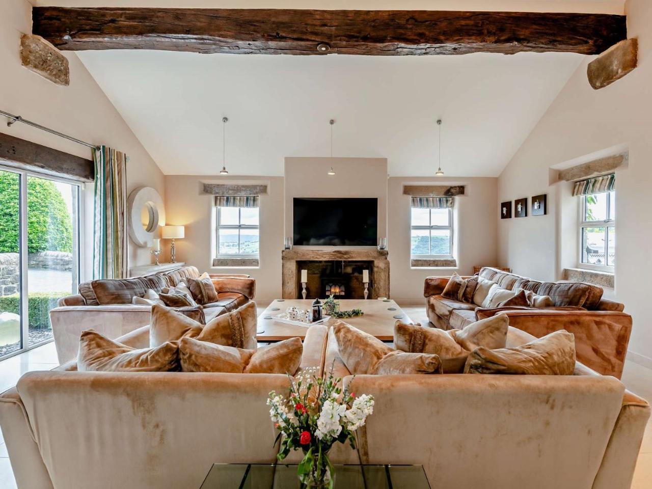 5 Bed in Otley oc 95414