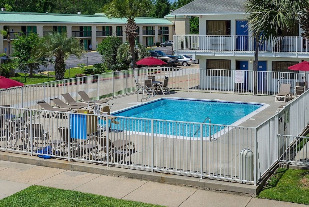 Motel 6 Gulfport - photo 30