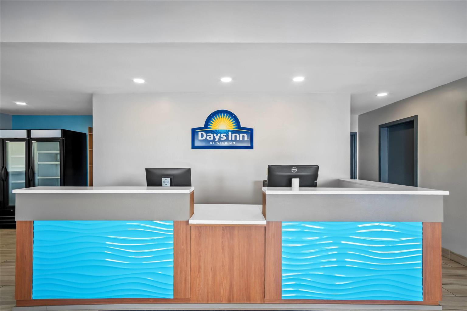 Days Inn By Wyndham Renfro Valley Mount Vernon — Mount Vernon