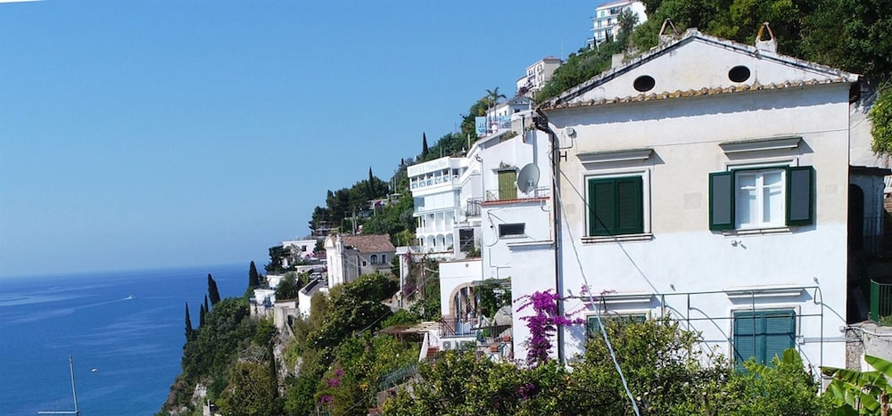 Due Gabbiani in Vietri Sul Mare, Italy