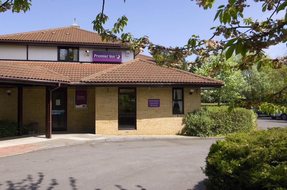 Premier Inn Peterborough Ferry Meadows — Peterborough