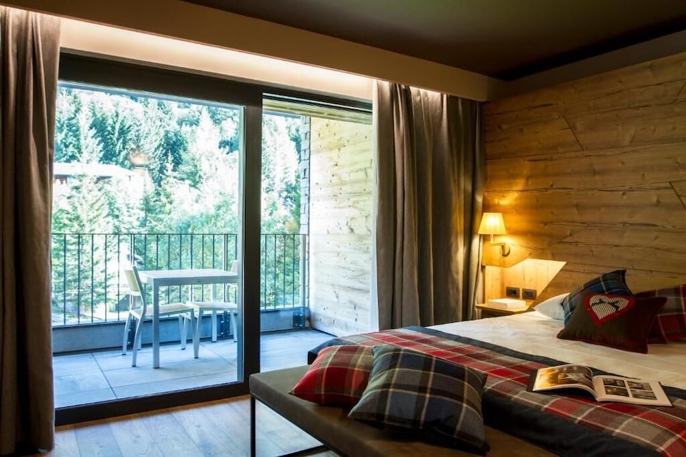 Hotel La Vetta — hotel in Varzo