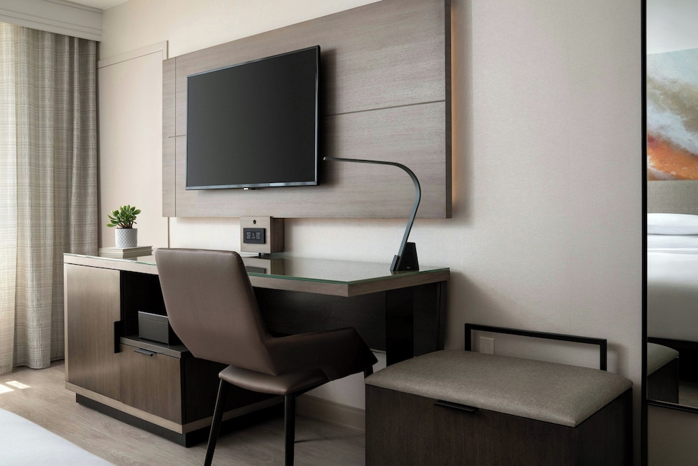 Torrance Marriott Redondo Beach - photo 15