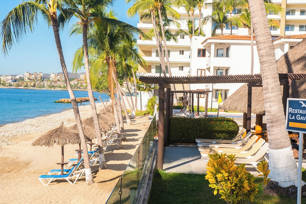 Vista Vallarta All Suites on the Beach