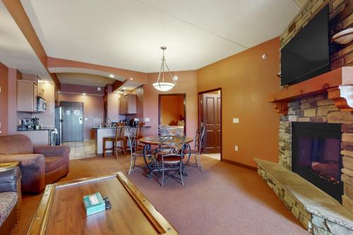 Chula Vista Condo 2444 2446 Full property — 4-Star Luxury Hotel in Wisconsin Dells, United States