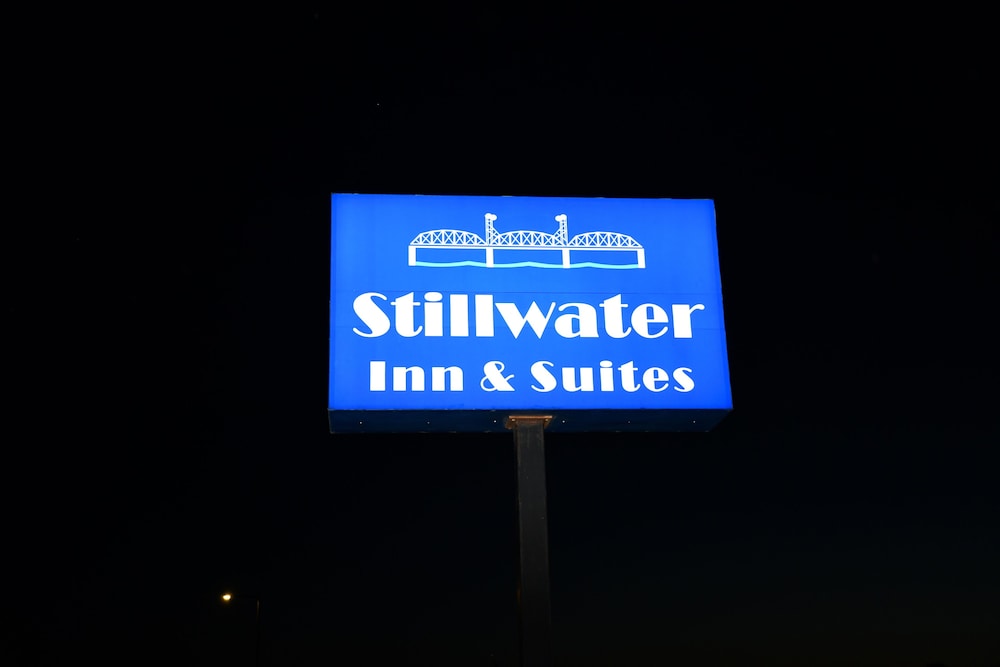 Stillwater Inn & Suites - photo 28