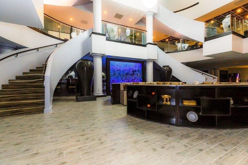 Regalia Hotel & Conference Center - photo 64