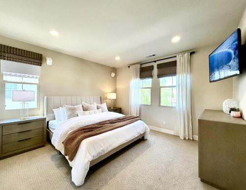 Irvine Luxury 2Bedroom 2Bathroom Portola Springs — 4-Star Luxury Hotel in Irvine, United States