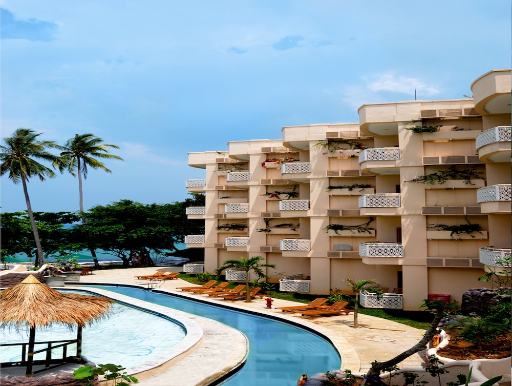 Hawaii Resort Family Suites in Serang, Indonesia